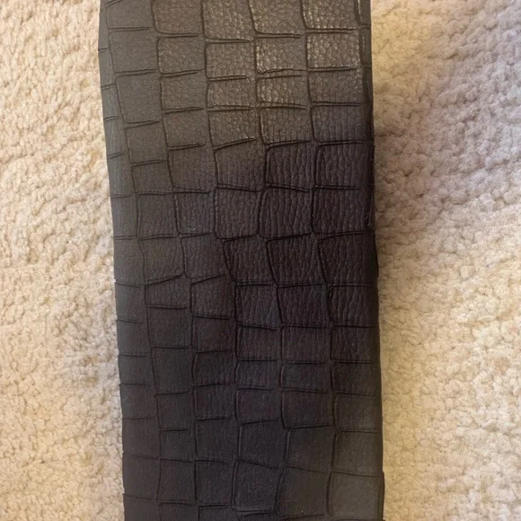 NWOT Henri Bendel clutch evening bag - brown suede-like cut out snakeskin - Picture 5 of 6